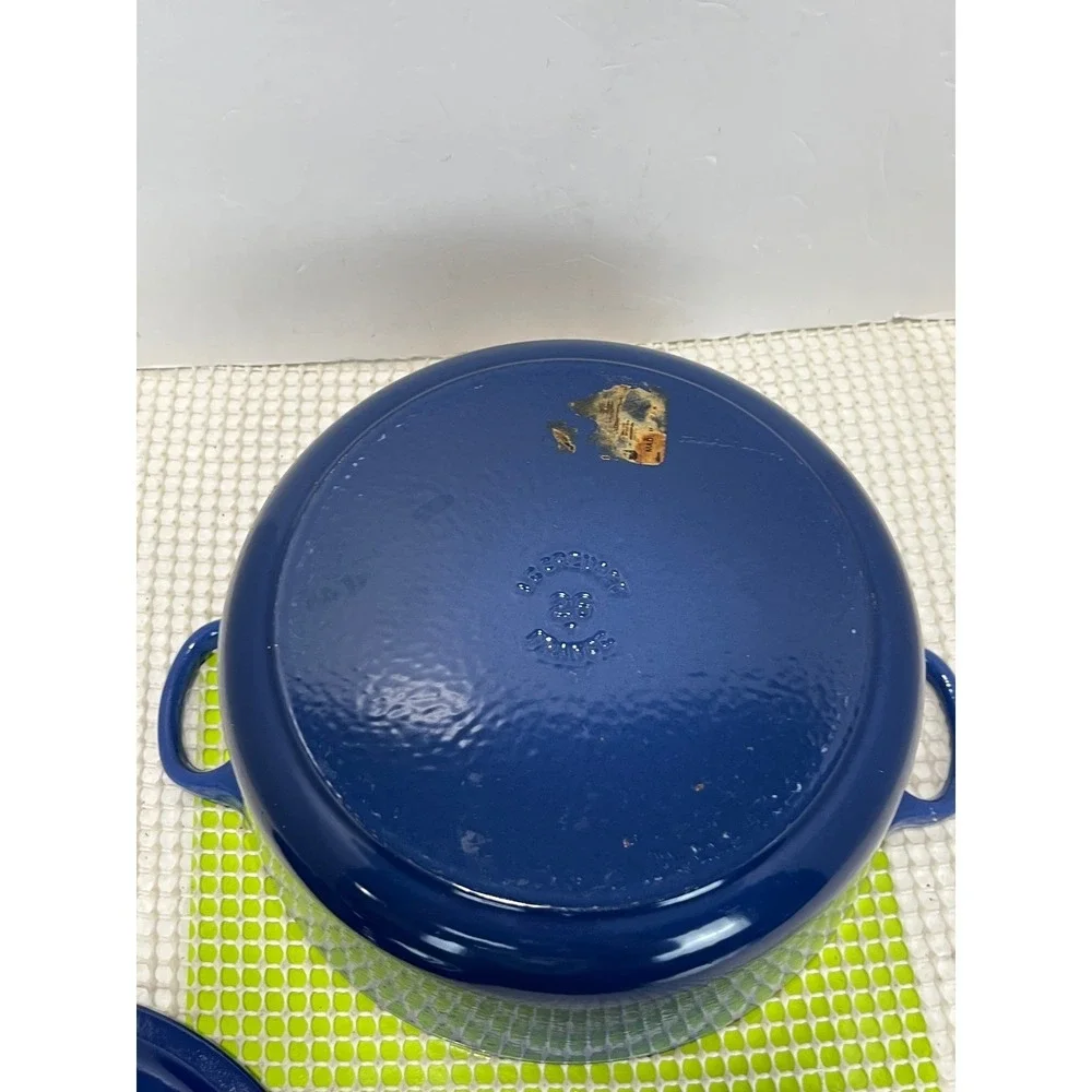 Le Creuset le creuset
